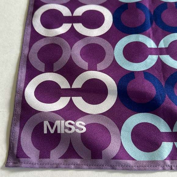 COACH & MISS X || Monogram Multi Color Scarf. Sz. 27.5” W x 26.12” L - Picture 8 of 10